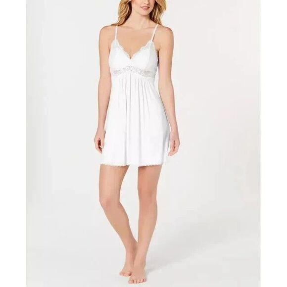 INC International Concepts Plus-Size Lace-Detail Chemise, Bright White, 2X - Picture 1 of 1